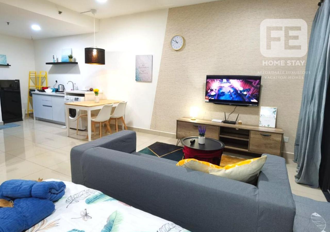 Netflix Wifi Trefoil Homestay Setia Alam Sacc Homestay Fe Σαχ Αλάμ Εξωτερικό φωτογραφία